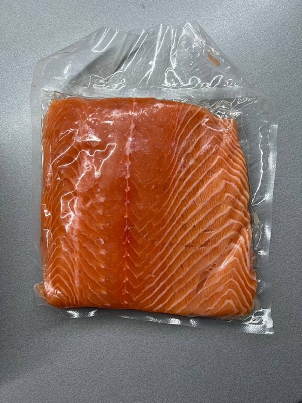 Продам охлажденное филе лосося ( семга ,  форель ). Опт ,  мелкий опт